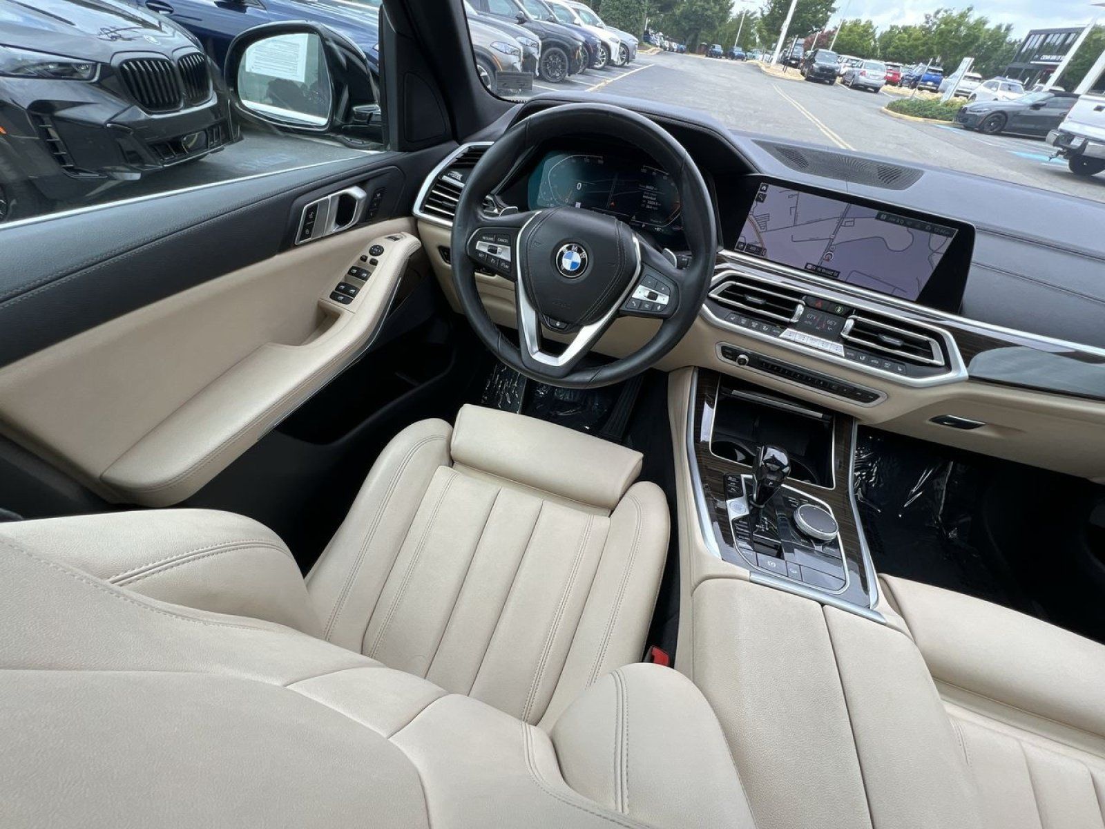 Used 2021 BMW X5 xDrive40i w/ Convenience Package AWD/4WD image 4