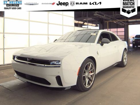 Used 2024 Dodge Charger Daytona Scat Pack w/ Plus Group AWD/4WD image 1