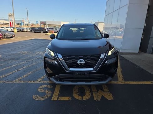 Used 2023 Nissan Rogue S image 10