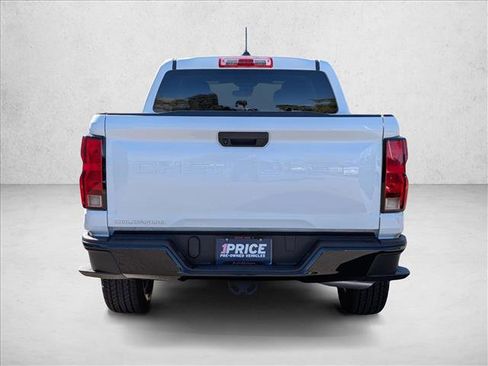 Used 2024 Chevrolet Colorado W/T image 7