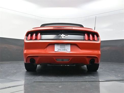 Used 2015 Ford Mustang Convertible w/ Equipment Group 051A image 22