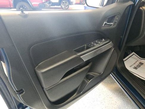 Used 2020 Chevrolet Colorado LT AWD/4WD image 8