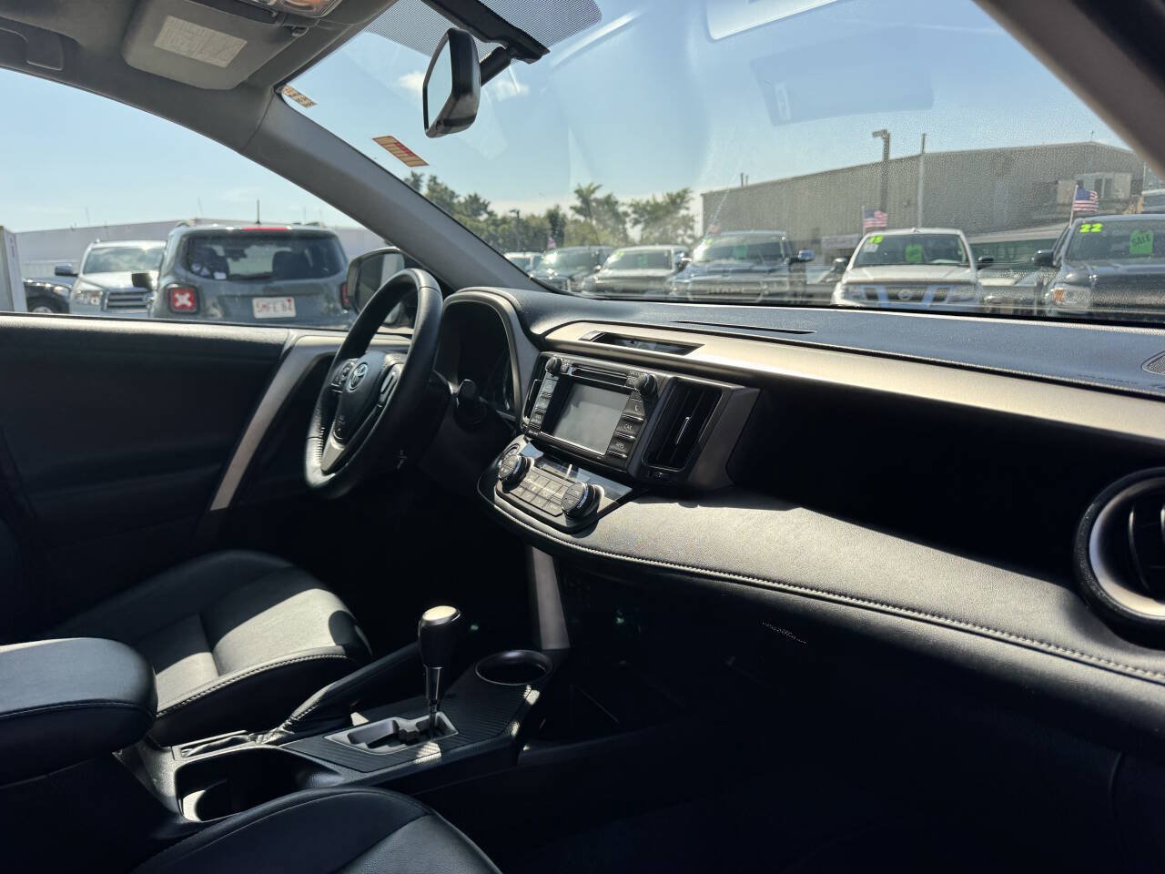 Used 2013 Toyota RAV4 Limited AWD/4WD image 36