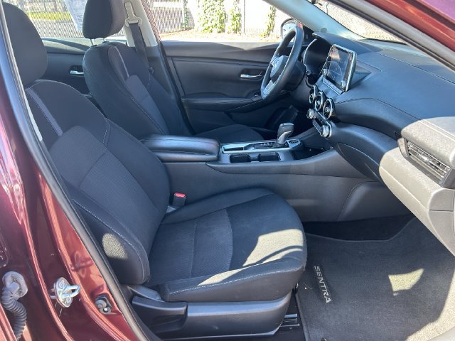 Used 2023 Nissan Sentra SV FWD image 32