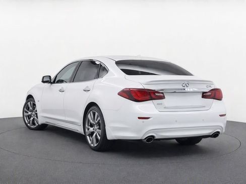 Used 2018 INFINITI Q70 L 3.7 AWD/4WD image 7