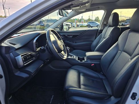 Certified 2025 Subaru Outback Limited image 8