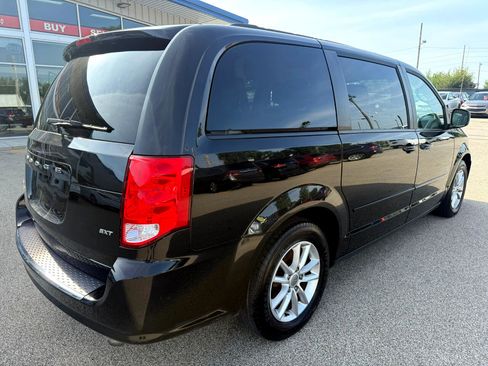 Used 2015 Dodge Grand Caravan SXT w/ UConnect Hands-Free Group image 2