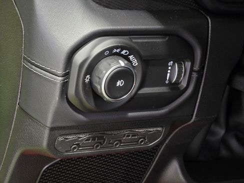 New 2025 Jeep Wrangler Unlimited Rubicon w/ Technology Group image 33