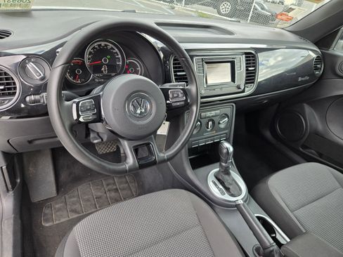 Used 2018 Volkswagen Beetle 2.0T S image 6