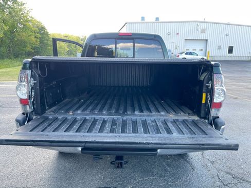 Used 2012 Toyota Tacoma 4x4 Access Cab image 17