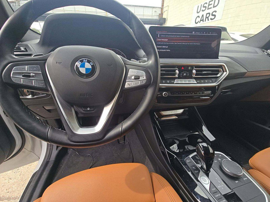 Used 2023 BMW X3 xDrive30i w/ Premium Package w/ZPA AWD/4WD image 12