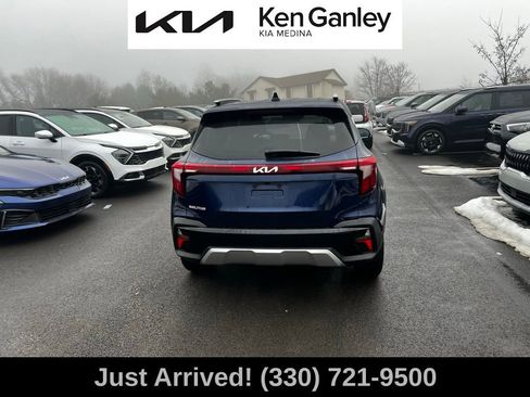Certified 2024 Kia Seltos EX image 6