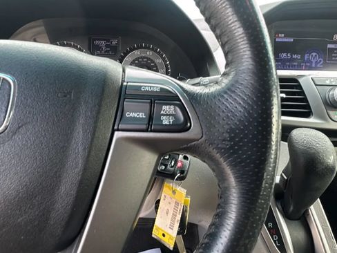 Used 2012 Honda Odyssey EX-L image 17