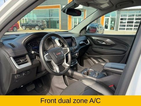 Used 2023 GMC Terrain SLT image 14