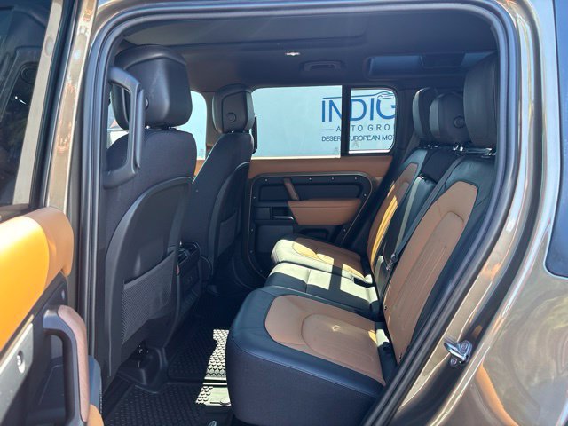 Used 2023 Land Rover Defender 110 X AWD/4WD image 9