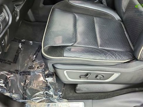 Used 2021 RAM 1500 Laramie image 34