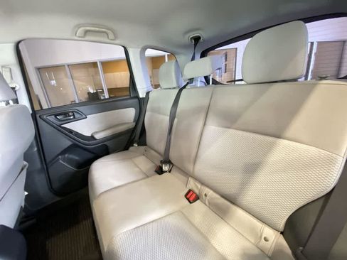 Used 2016 Subaru Forester 2.5i w/ Popular Package #2 image 24