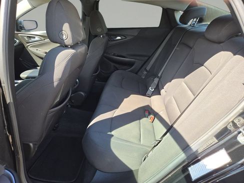 Used 2021 Chevrolet Malibu LT FWD image 18