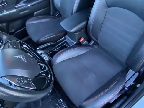 Used 2024 Mitsubishi Outlander Sport AWD image 27