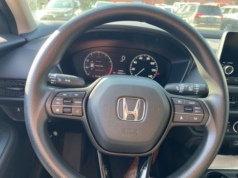 Used 2023 Honda HR-V LX image 21