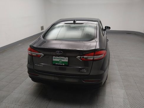 Used 2020 Ford Fusion SE image 7