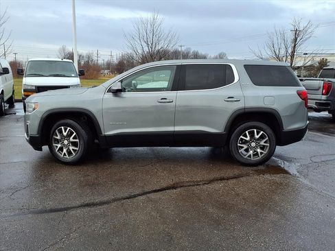 Certified 2023 GMC Acadia SLE image 2