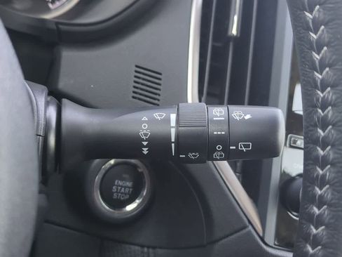 Used 2023 Subaru Forester Premium AWD/4WD image 26