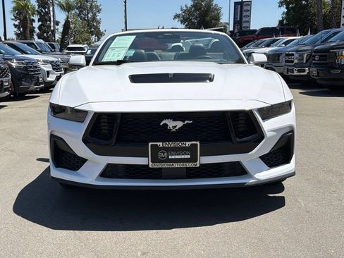 Used 2025 Ford Mustang GT Premium RWD image 3