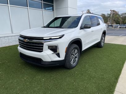 New 2026 Chevrolet Traverse LT