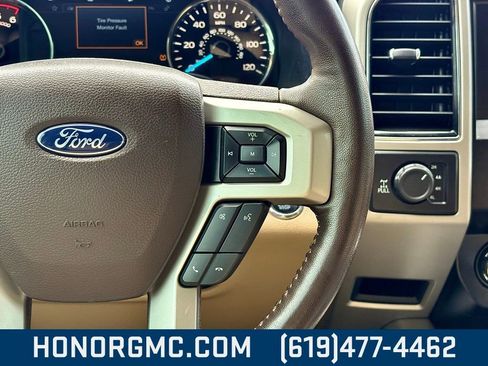 Used 2020 Ford F150 Lariat image 31