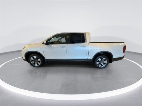 Used 2017 Honda Ridgeline RTL image 4