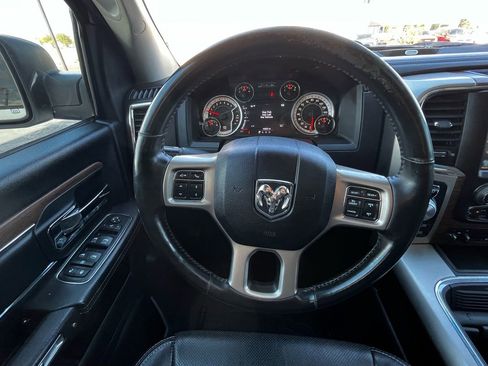 Used 2016 RAM 1500 Laramie w/ Convenience Group AWD/4WD image 12