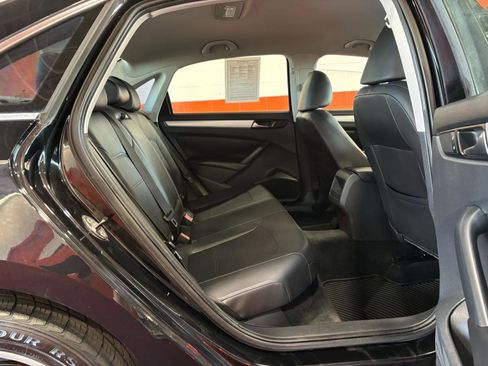 Used 2012 Volkswagen Passat 2.5 SE image 15