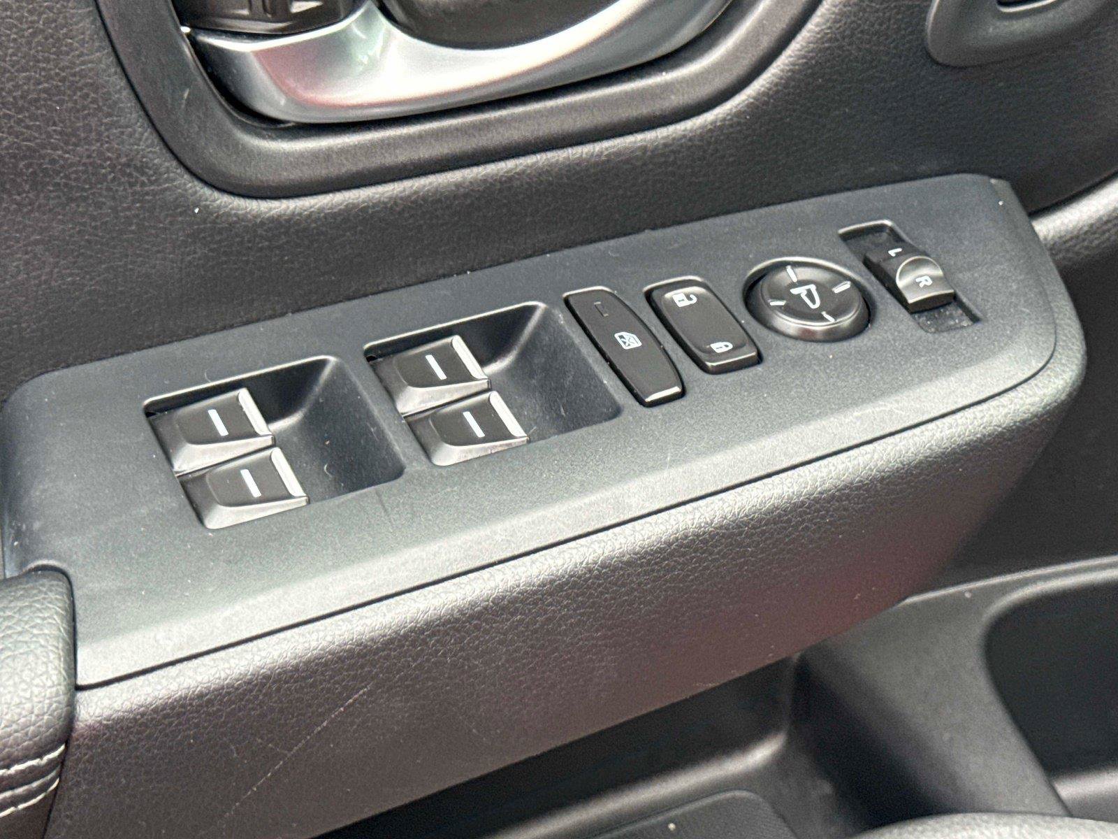 Certified 2023 Honda Pilot Touring image 21