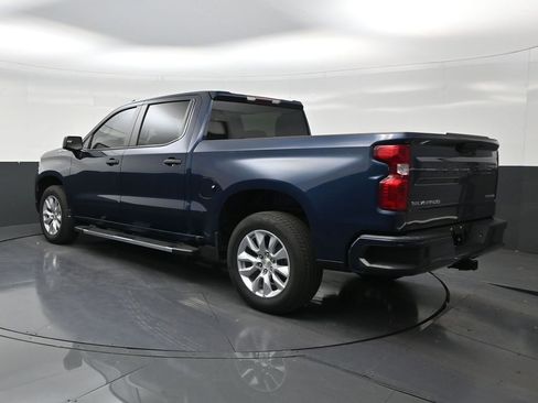 Used 2023 Chevrolet Silverado 1500 Custom RWD image 3