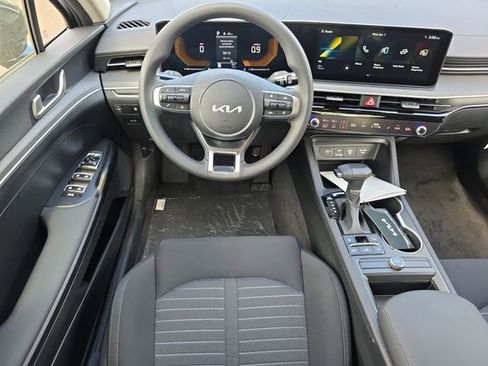 New 2026 Kia K5 LXS image 7