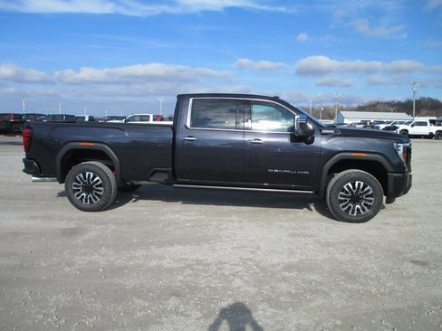 New 2026 GMC Sierra 3500 Denali Ultimate image 3