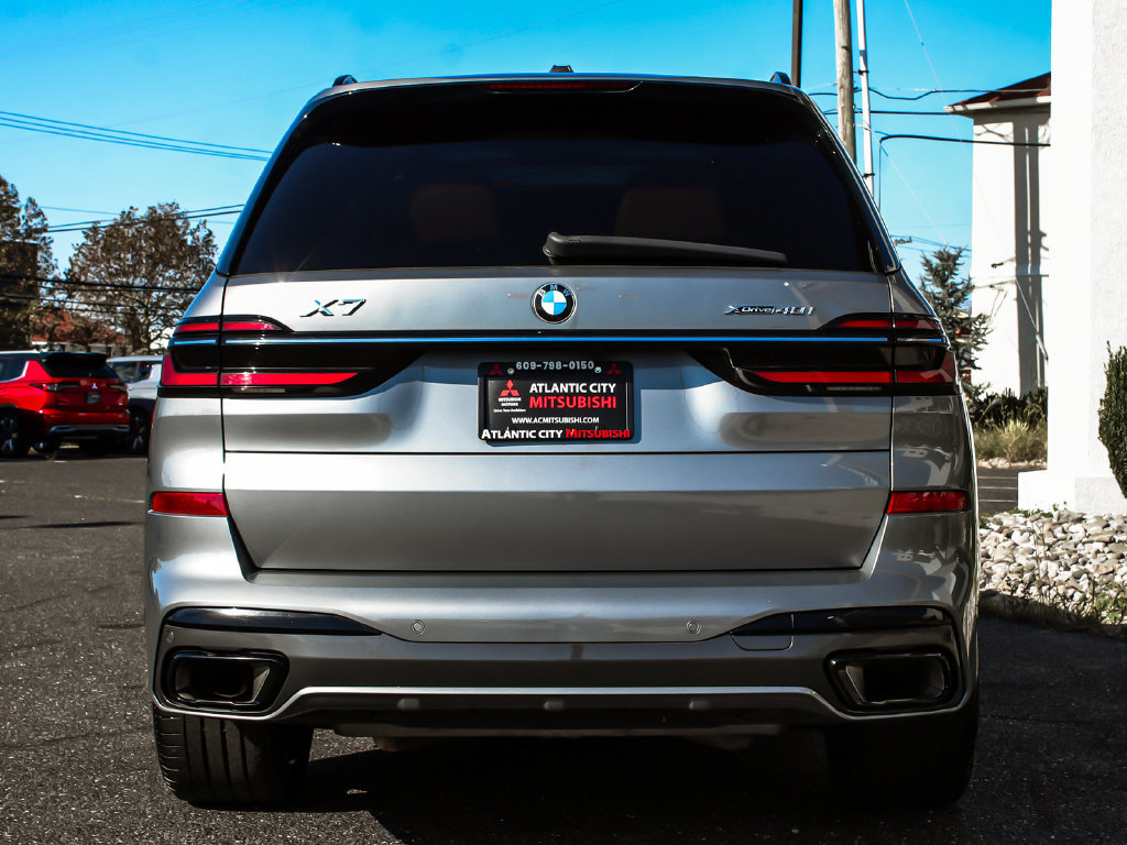 Used 2023 BMW X7 xDrive40i w/ M Sport Package AWD/4WD image 5