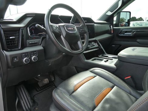 Certified 2025 GMC Sierra 2500 AT4 w/ AT4 Premium Plus Package AWD/4WD image 25