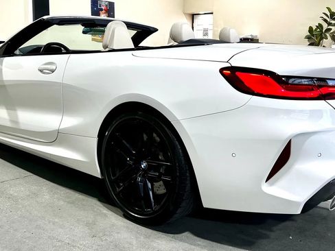 Used 2020 BMW M8 Convertible AWD/4WD image 7