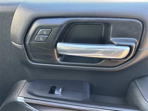 Used 2021 GMC Sierra 1500 SLT image 18