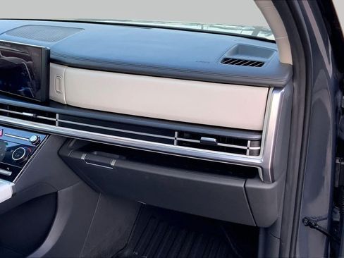 Used 2024 Hyundai Santa Fe SEL FWD image 18