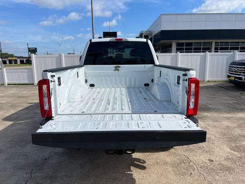 Used 2025 Ford F250 XLT w/ FX4 Off-Road Package AWD/4WD image 13