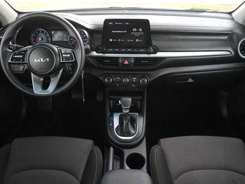 Used 2024 Kia Forte LXS FWD image 10