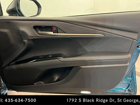Used 2025 Toyota Camry XSE w/ Premium Package image 22