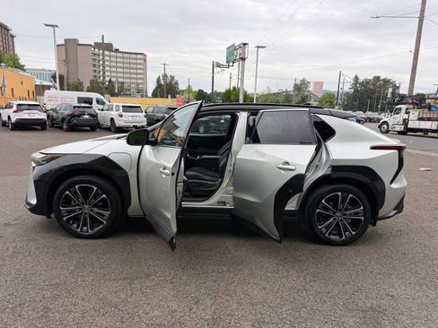 Certified 2023 Toyota bZ4X AWD w/ Weather Package image 20