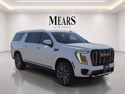 Used 2026 GMC Yukon XL Denali Ultimate AWD/4WD image 6