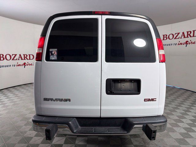 Used 2020 GMC Savana 2500 w/ Driver Convenience Package RWD image 9