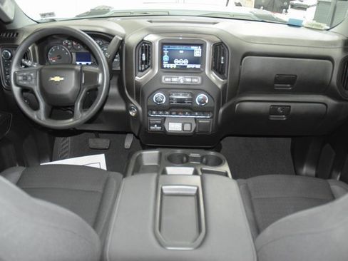 Used 2024 Chevrolet Silverado 2500 Custom w/ Custom Value Package image 33