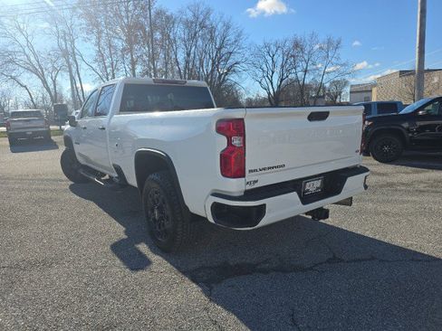Used 2022 Chevrolet Silverado 2500 LT w/ Z71 Sport Edition image 2